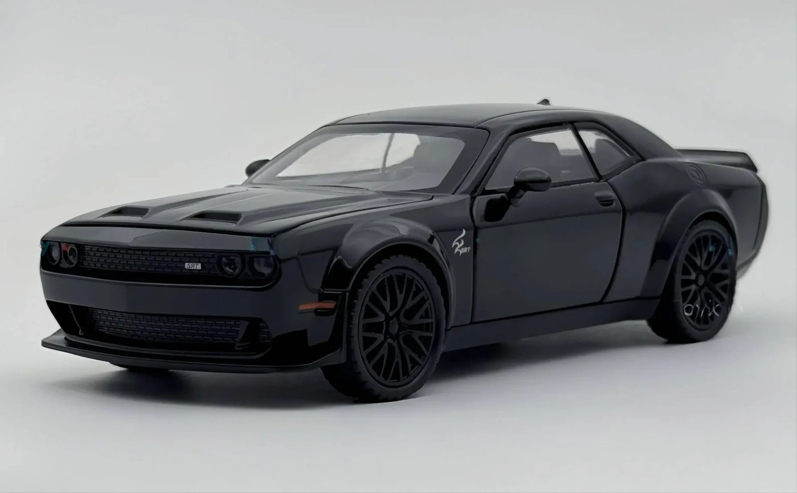 193.png Dodge Challenger SRT Demon V8 1:18 diecast scale model car - Big Size - Image 1