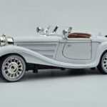 1936 Mercedes Benz 500K 1:24 Roadster diecast scale model car collectible | Assorted Colors