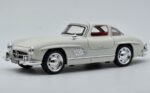 1954 Mercedes-Benz 300SL 1:24  diecast scale model car collectible