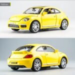 Volkswagen Beetle 1:24 diecast scale model car collectible - Image 6