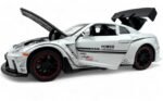 Nissan GTR 1:24 diecast scale model car collectible - Image 7