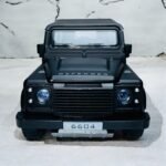 Classic Land Rover Defender 110 1:24 diecast scale model car collectible | Assorted Colors - Image 12