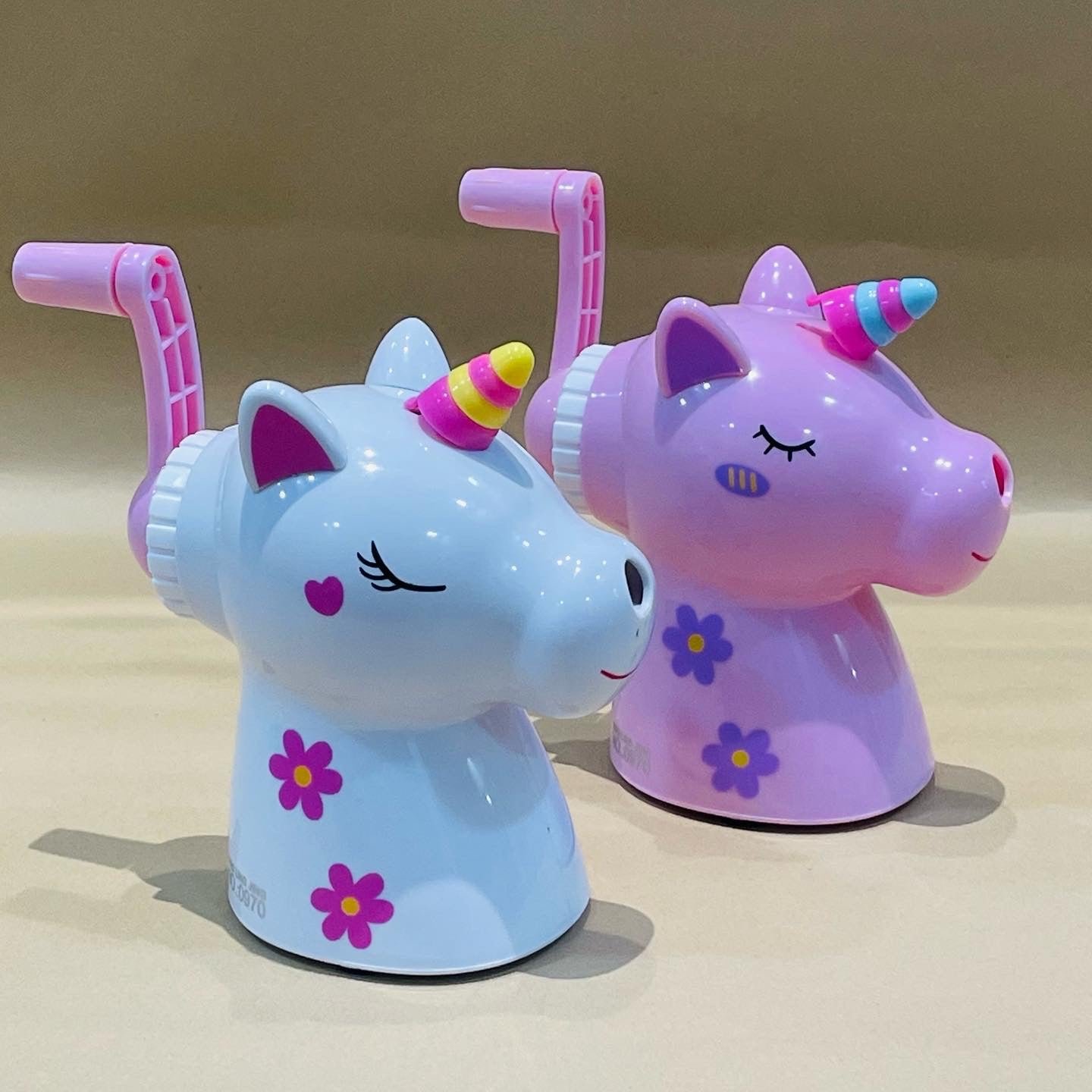 image_62c45f25-1727-4592-89ed-b3596efaa263.jpg Unicorn Table Sharpeners - Image 1