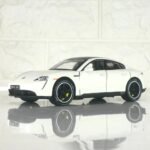 Porsche Taycan Turbo S Model 1:24 diecast scale model car collectible - Image 9